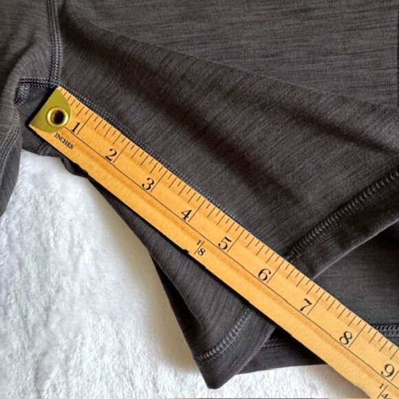 AE Womens Size L Gray Yoga Workout Shorts High Rise Wide Waistband Pockets READ - Picture 8 of 13